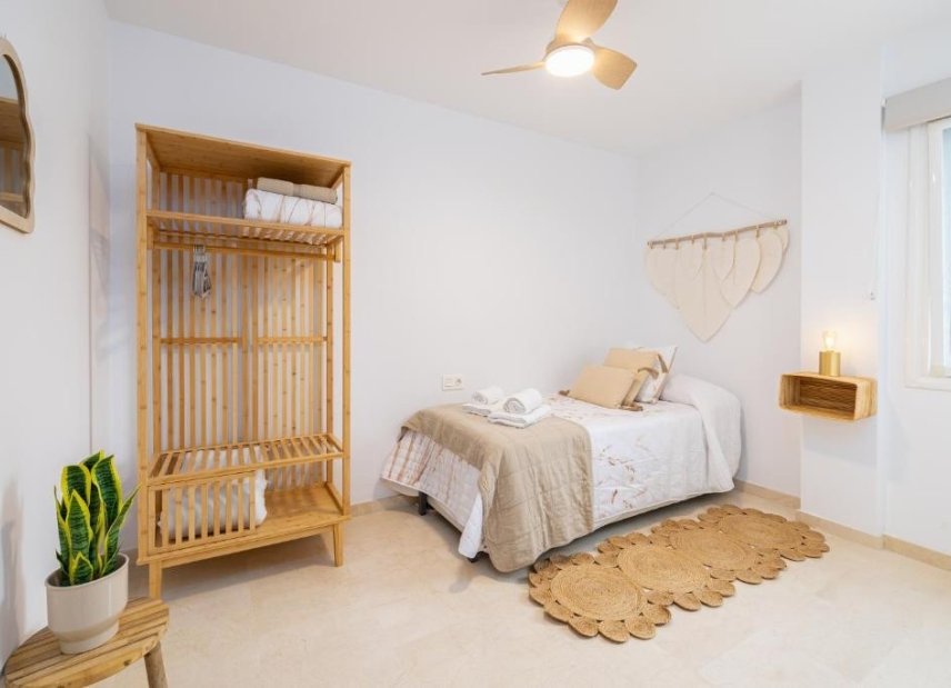 Herverkoop - apartment - Fuengirola