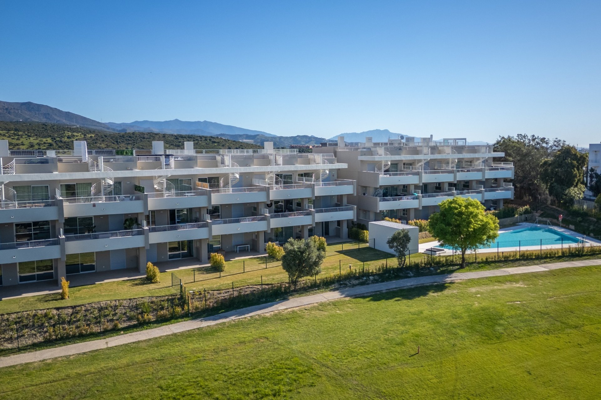 New Build - apartment - Estepona