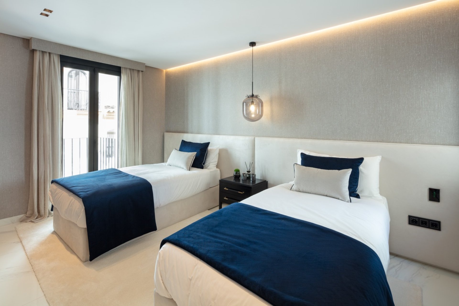 New Build - apartment - Marbella