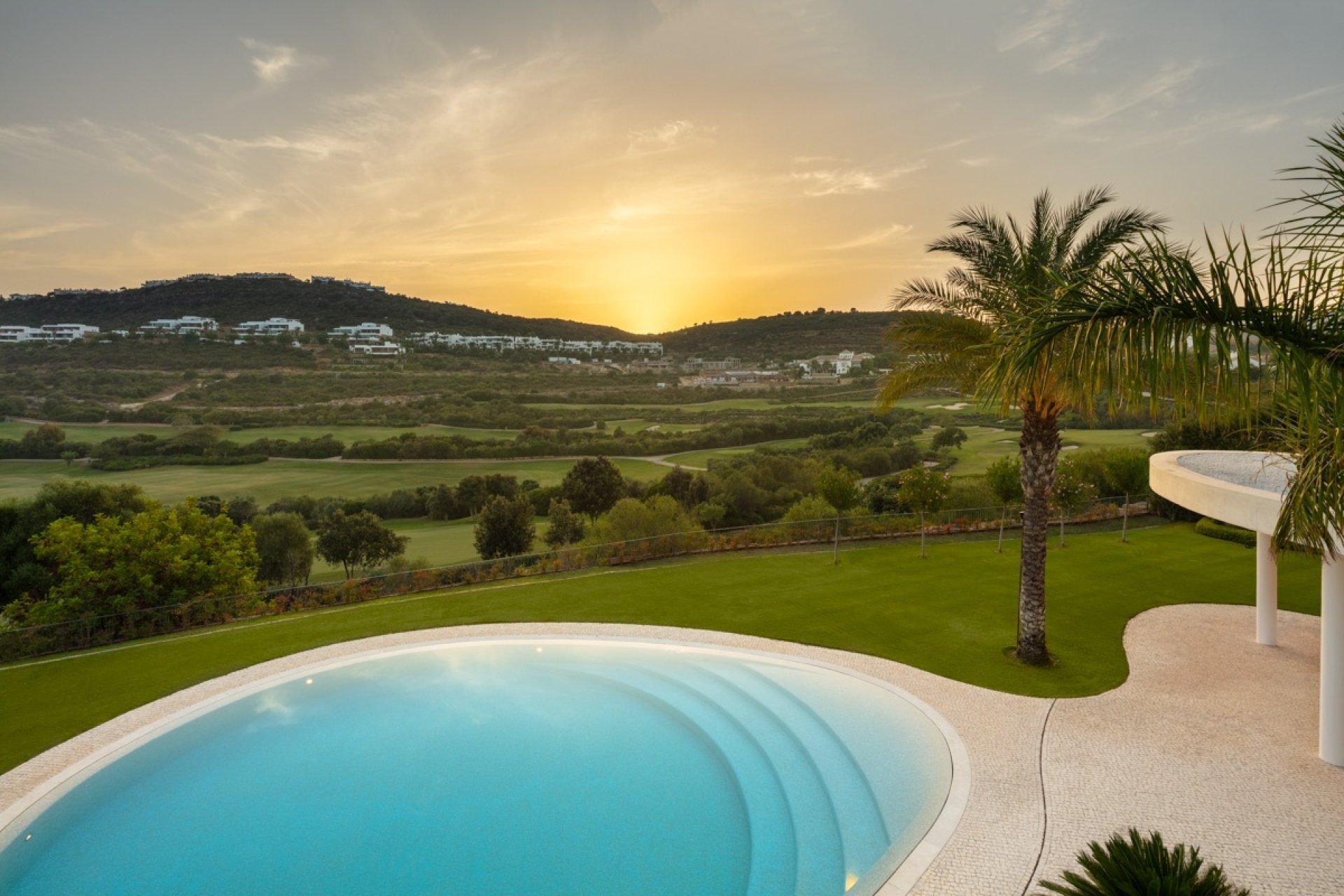 New Build - Villa - Casares