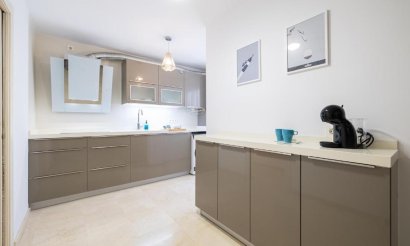 Herverkoop - apartment - Fuengirola